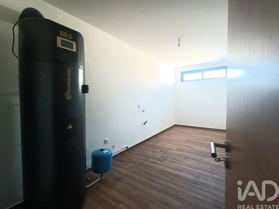 Moradia T3 para Venda em Aguiã Foto 24