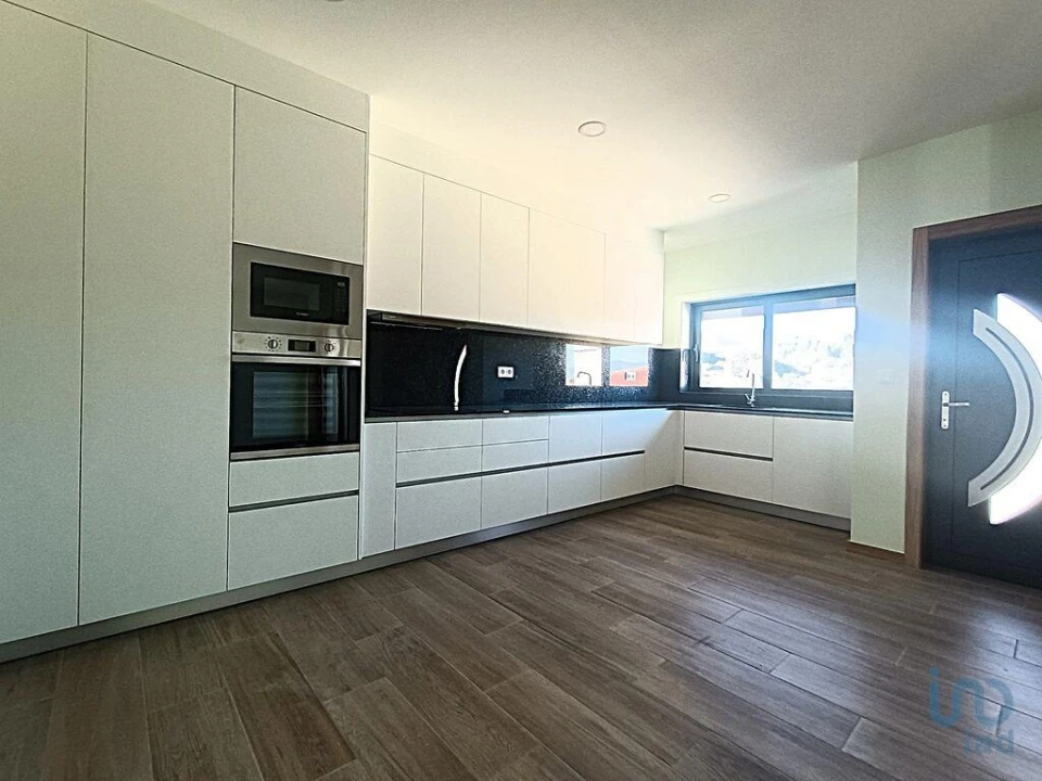 Moradia T3 para Venda em Aguiã Foto 5