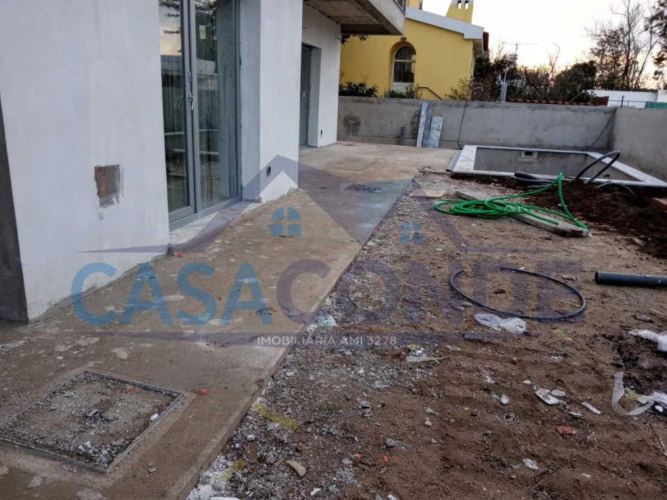 Moradia T4 para Venda em Azeitão (São Lourenço e São Simão) Foto 2