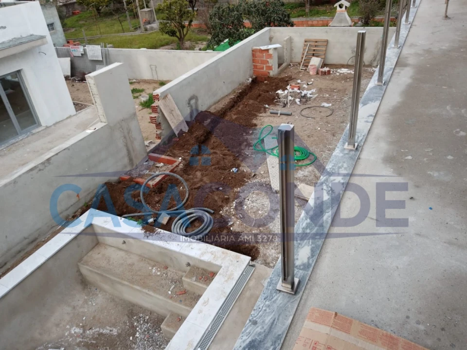 Moradia T4 para Venda em Azeitão (São Lourenço e São Simão) Foto 4