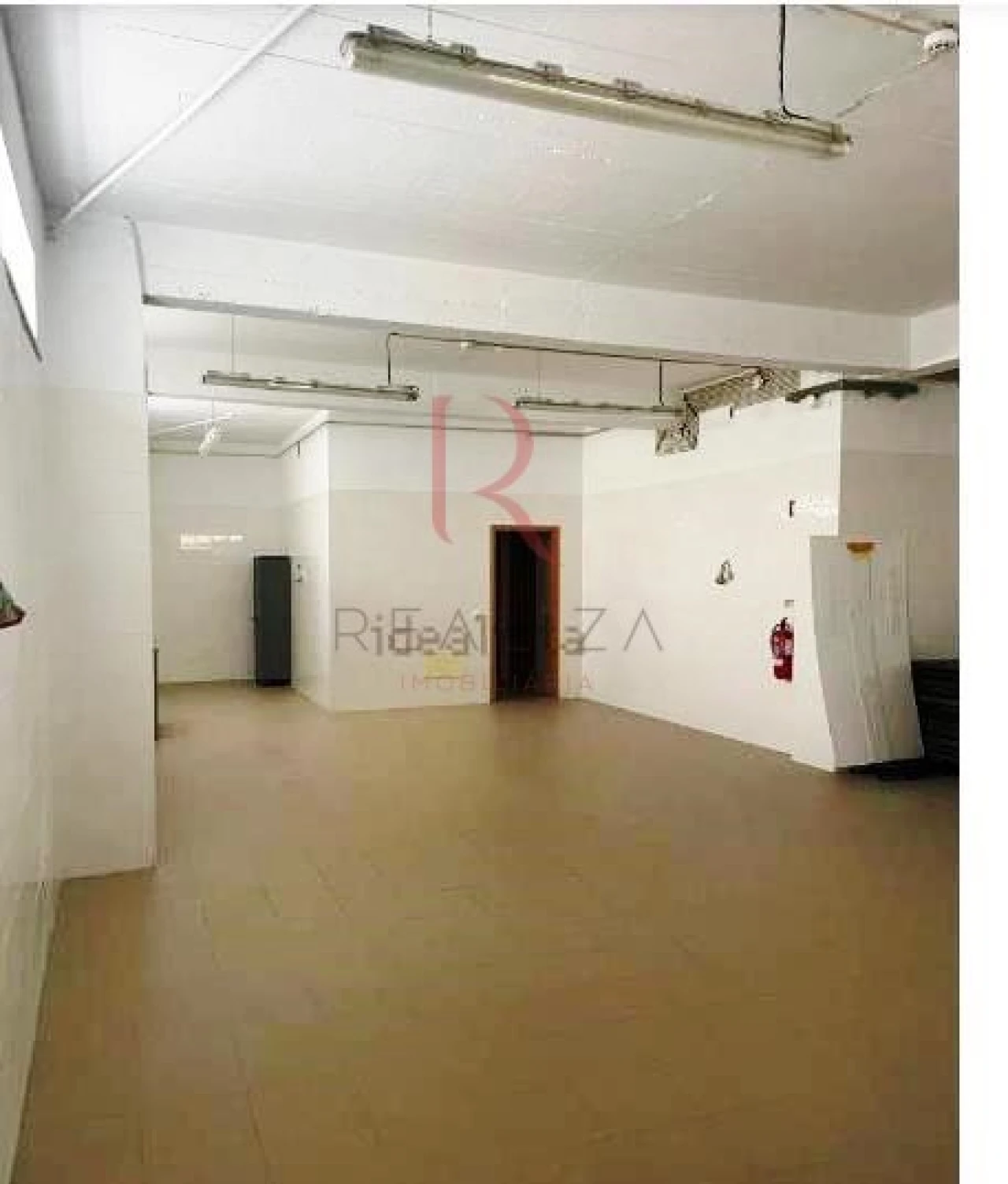 Loja para Venda em Corroios Foto 1