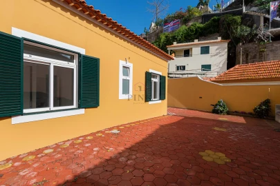 Moradia T3 para Venda em Funchal (Santa Luzia)