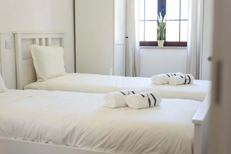 Apartamento T2 para Arrendamento férias em Quarteira Foto 5