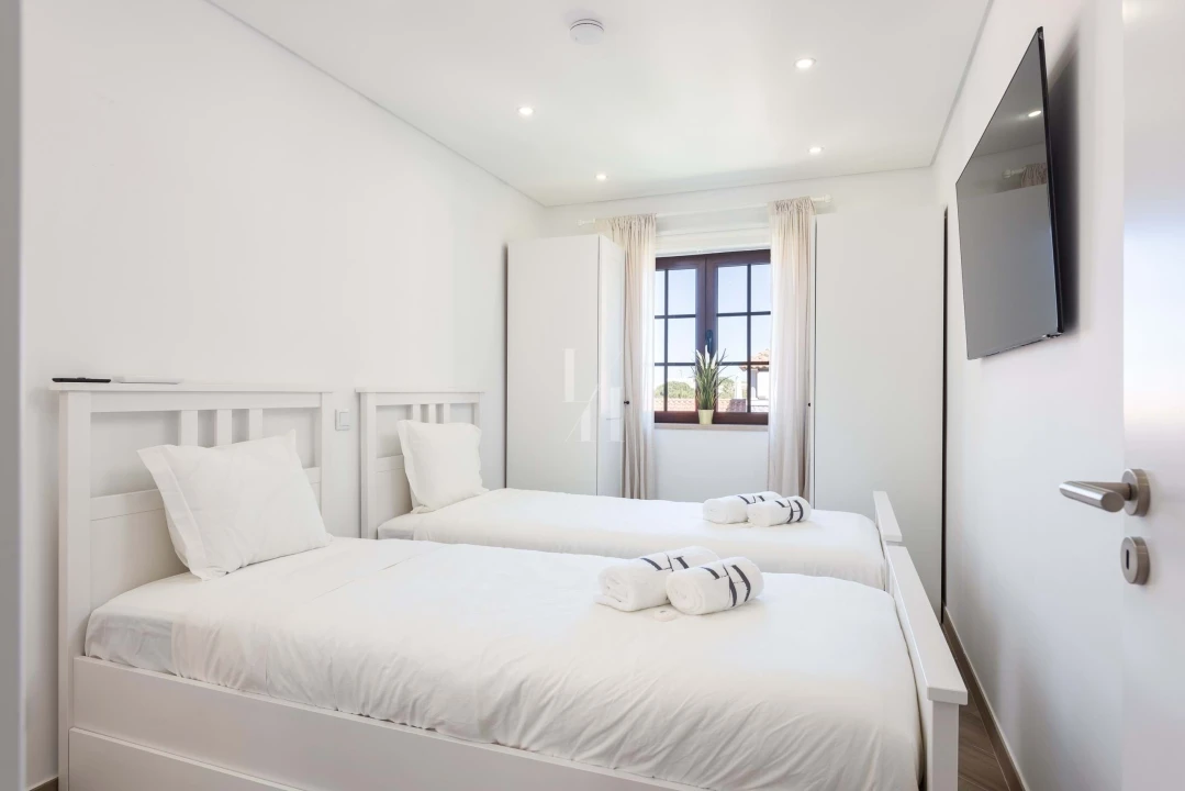 Apartamento T2 para Arrendamento férias em Quarteira Foto 14