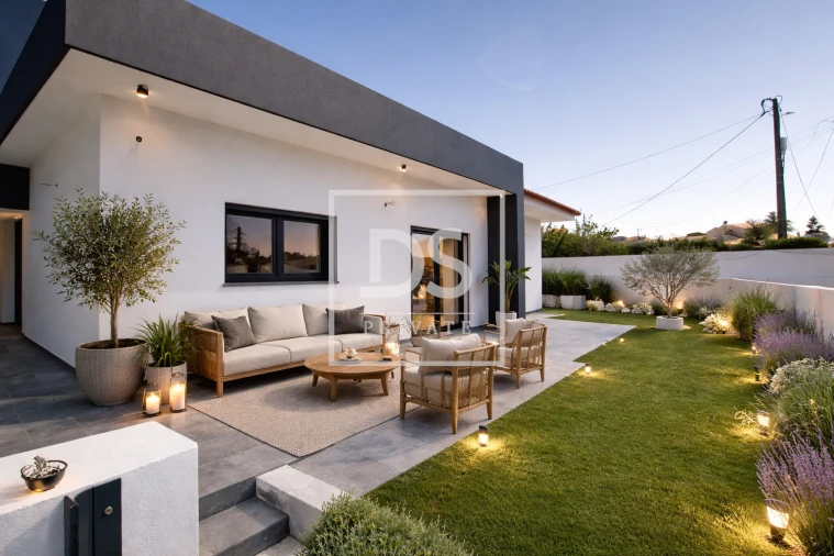 Moradia T3 para Venda em Santo Isidoro Foto 1