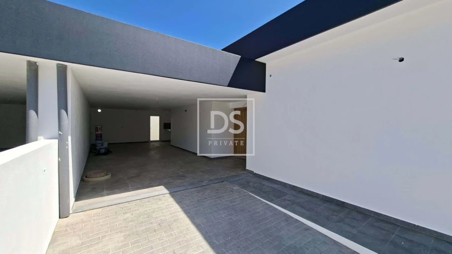 Moradia T3 para Venda em Santo Isidoro Foto 8