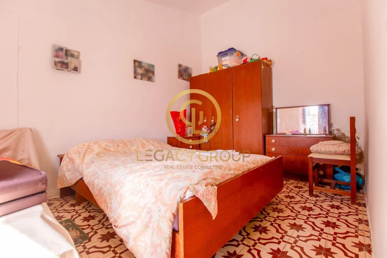 Moradia T6 para Venda em Giões Foto 13