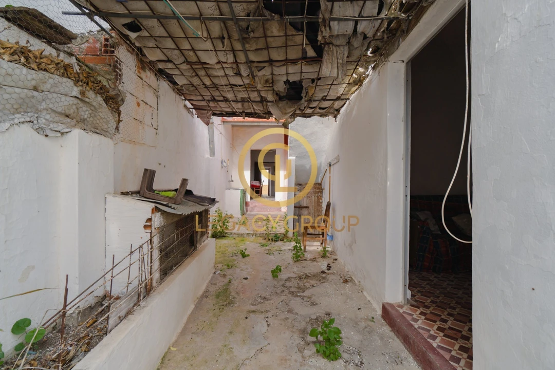 Moradia T3 para Venda em Martim Longo Foto 4