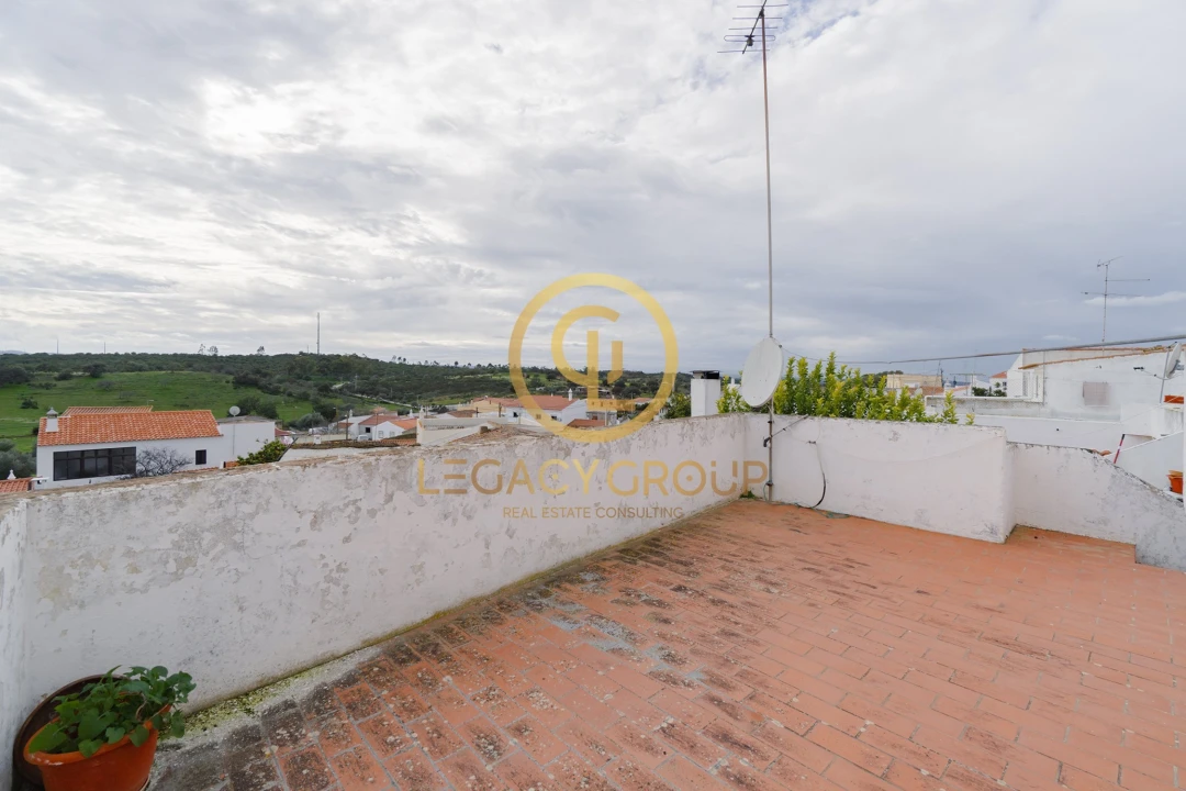 Moradia T3 para Venda em Martim Longo Foto 19