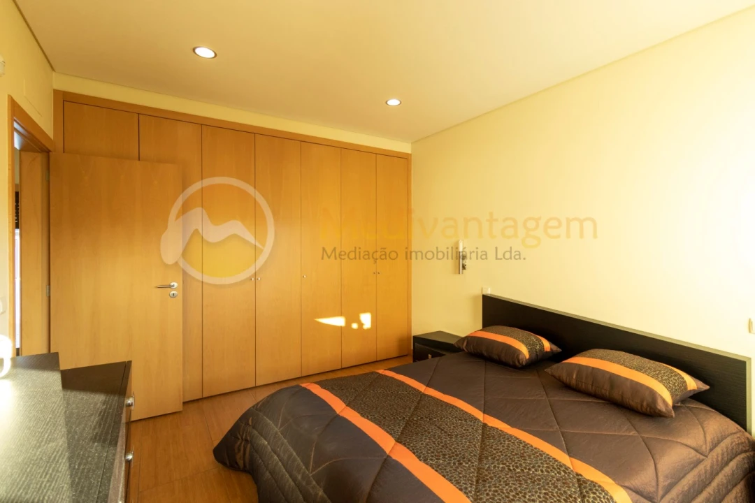 Moradia T3 para Venda em Mire de Tibães Foto 23