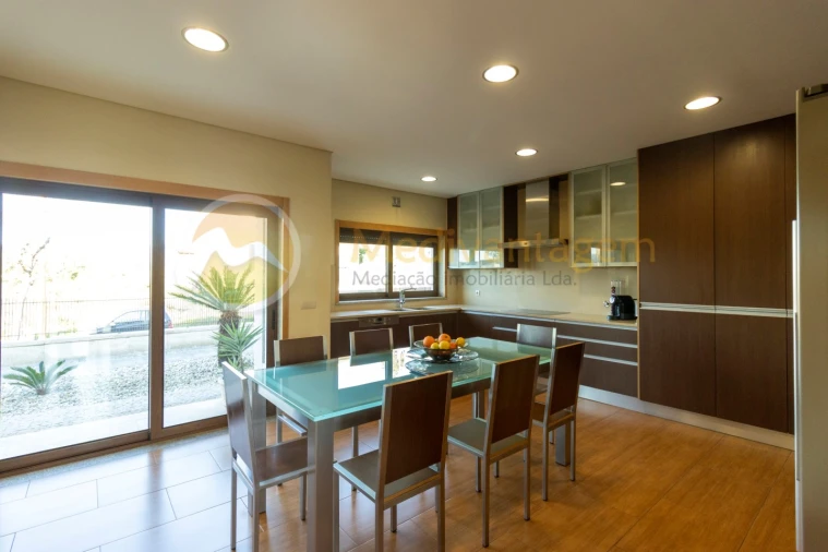 Moradia T3 para Venda em Mire de Tibães Foto 14