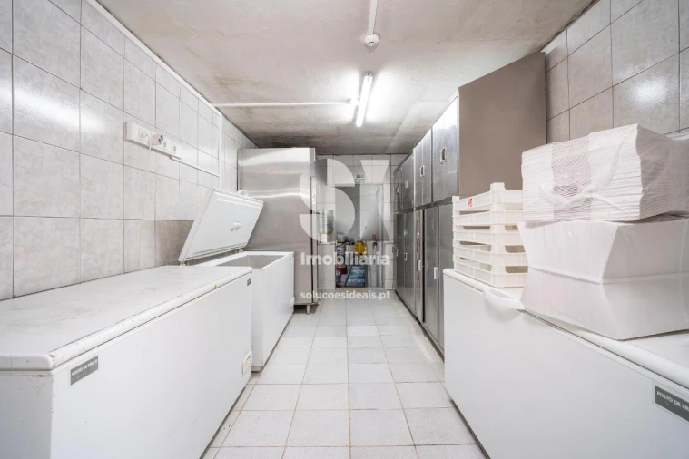 Negócio para Venda em Carapinheira Foto 10