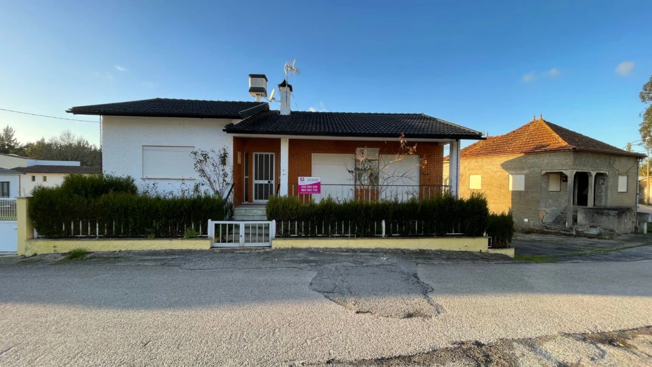 Moradia T2 para Venda em São Lourenço do Bairro Foto 19