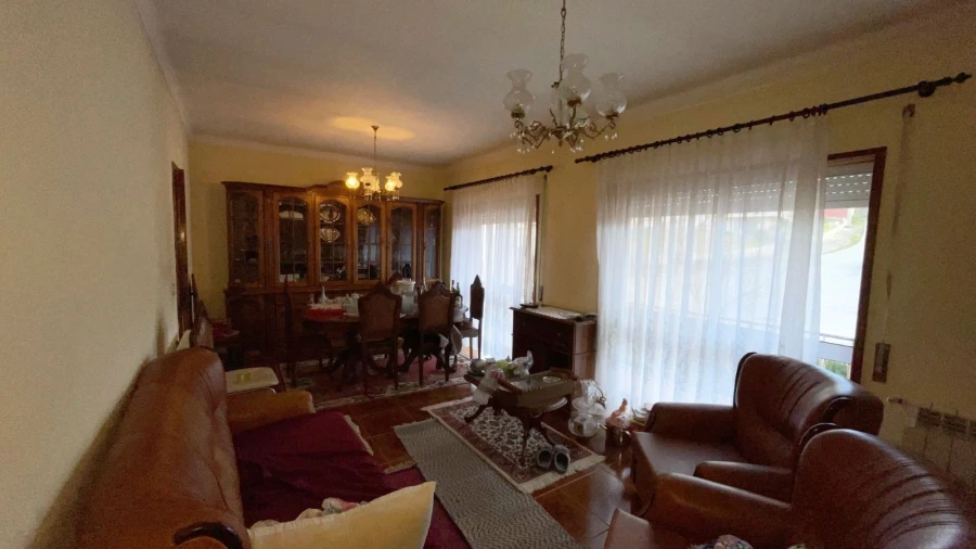 Moradia T2 para Venda em São Lourenço do Bairro Foto 4