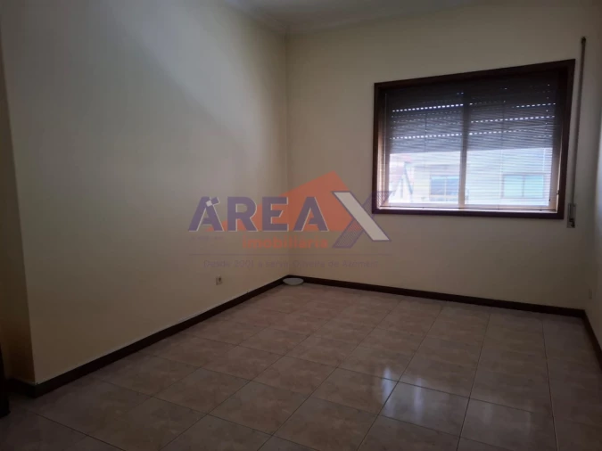 Escritório para Arrendamento em O. Azeméis, Riba-Ul, Ul, Macinhata Seixa, Madail Foto 4