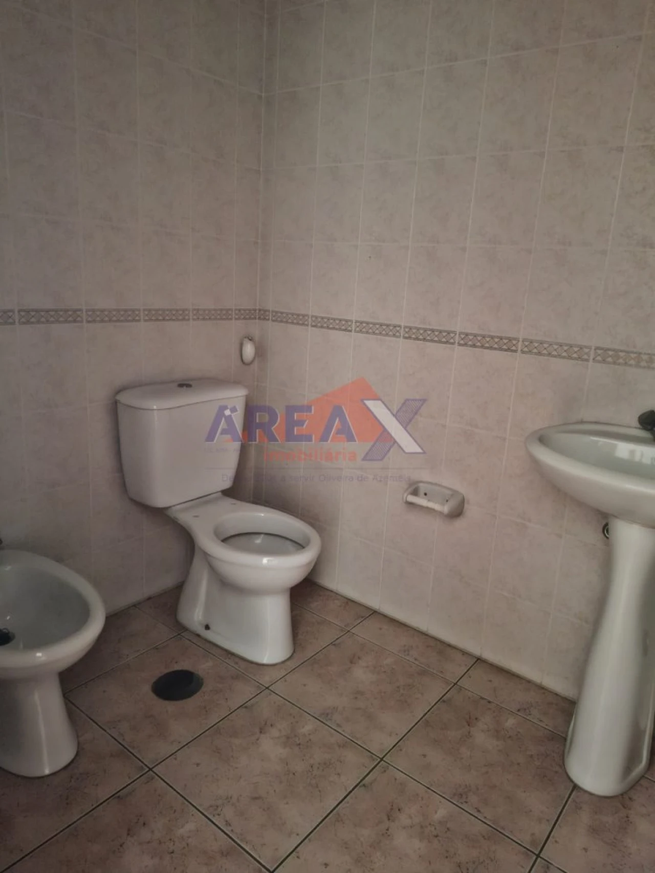 Escritório para Arrendamento em O. Azeméis, Riba-Ul, Ul, Macinhata Seixa, Madail Foto 3