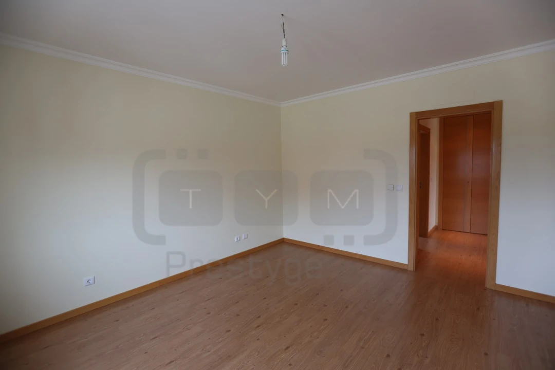 Moradia T5 para Venda em São João Baptista e Santa Maria dos Olivais Foto 20