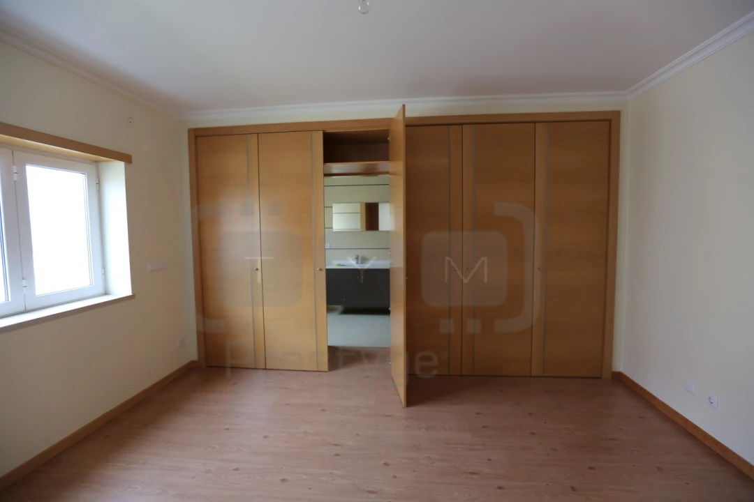 Moradia T5 para Venda em São João Baptista e Santa Maria dos Olivais Foto 12