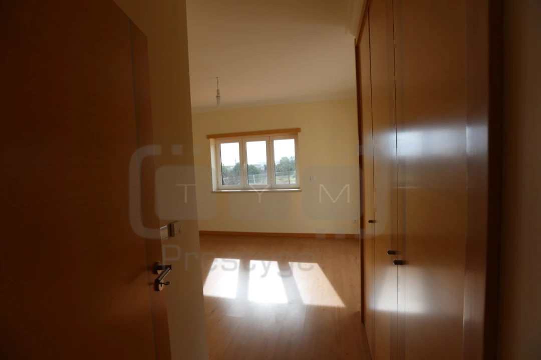 Moradia T5 para Venda em São João Baptista e Santa Maria dos Olivais Foto 23