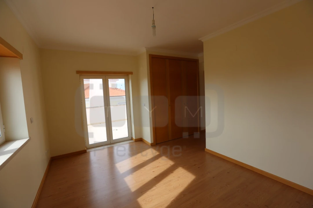 Moradia T5 para Venda em São João Baptista e Santa Maria dos Olivais Foto 24