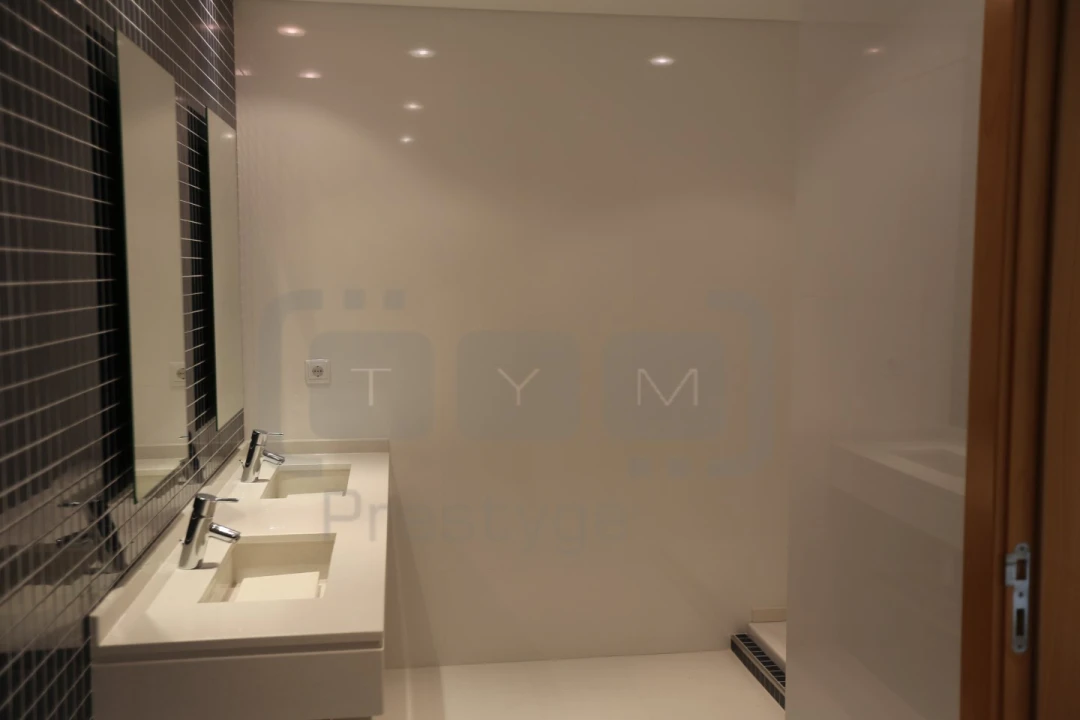 Moradia T5 para Venda em São João Baptista e Santa Maria dos Olivais Foto 32