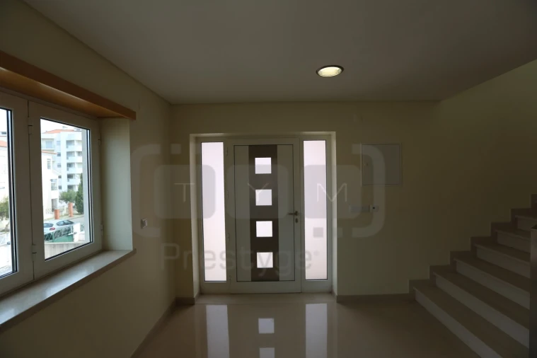 Moradia T5 para Venda em São João Baptista e Santa Maria dos Olivais Foto 10