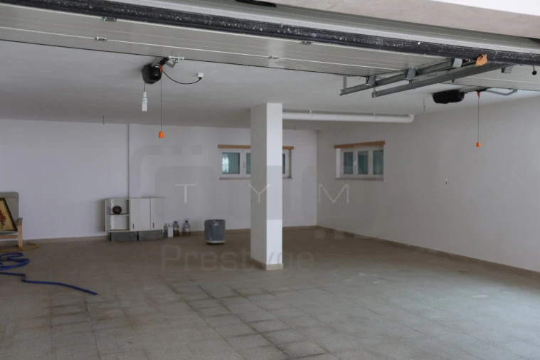 Moradia T5 para Venda em São João Baptista e Santa Maria dos Olivais Foto 33