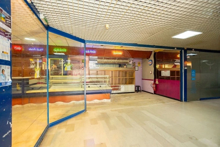 Loja para Arrendamento em Coruche, Fajarda e Erra Foto 9