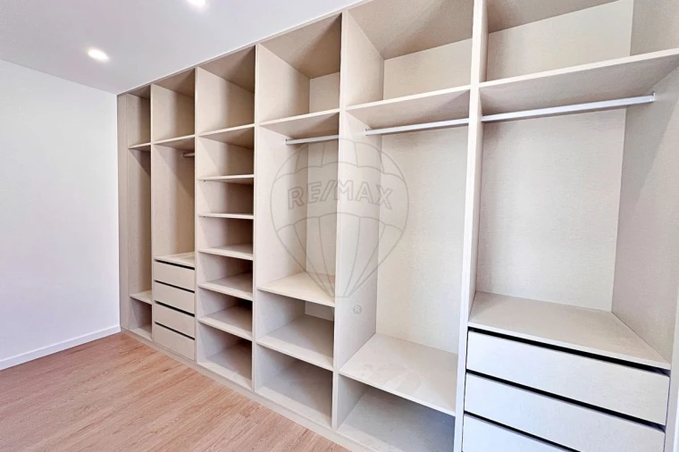 Moradia T4 para Venda em Turquel Foto 20