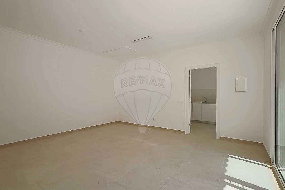 Moradia T4 para Venda em Turquel Foto 30