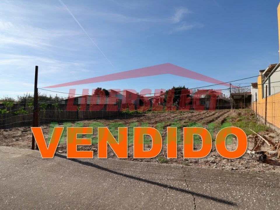 Terreno para Venda em Silveira Foto 1