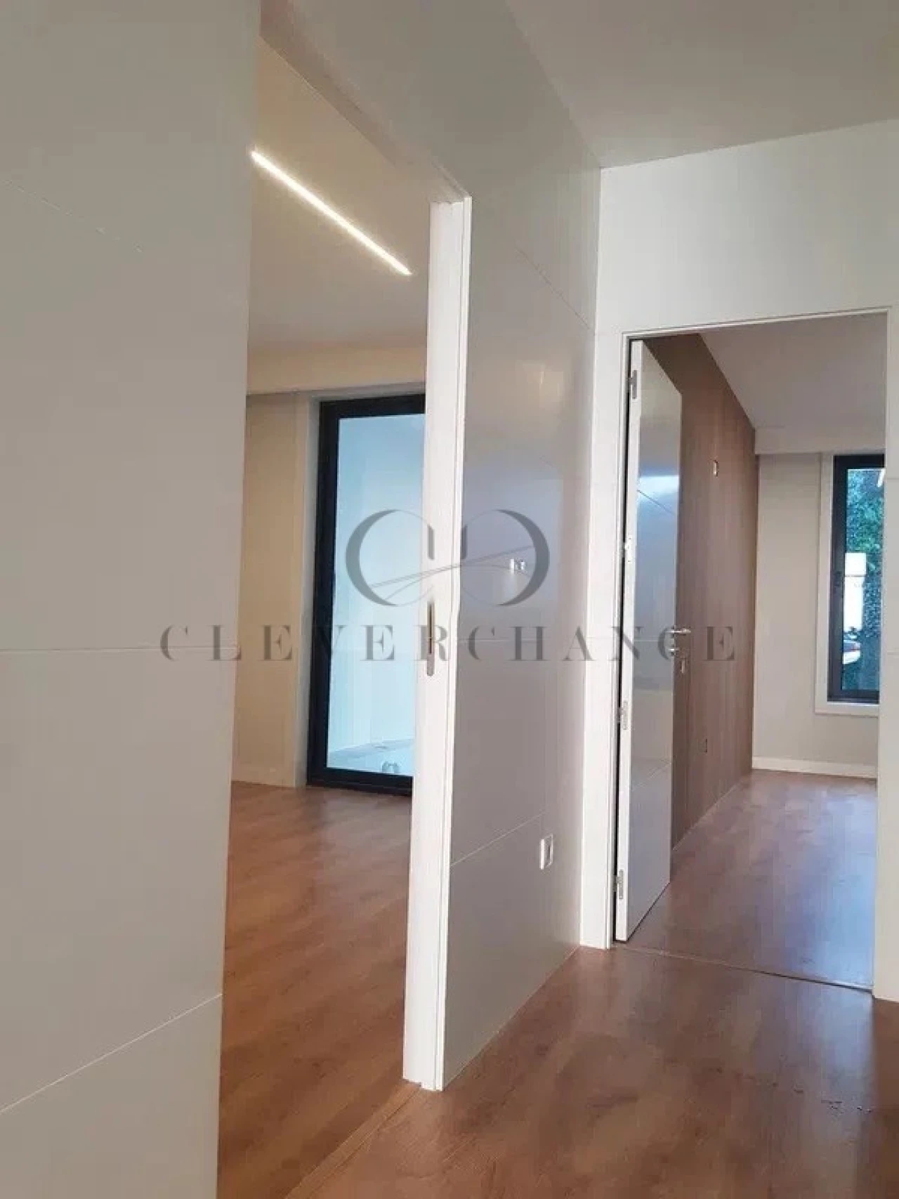 Apartamento T2 para Venda em Campanhã Foto 9