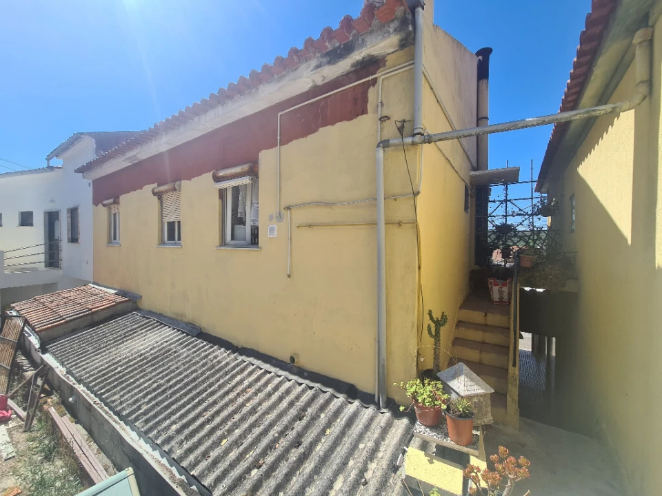 Prédio para Venda em Assafarge e Antanhol Foto 2