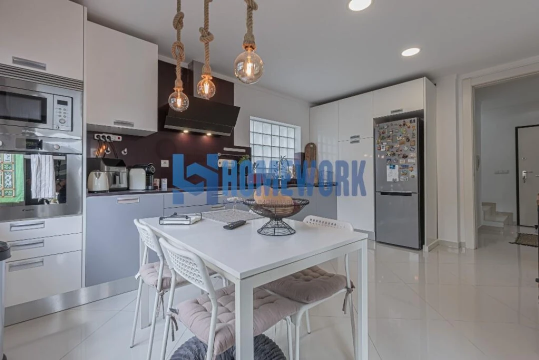 Moradia T4 para Venda em Santo Antonio da Charneca Foto 31