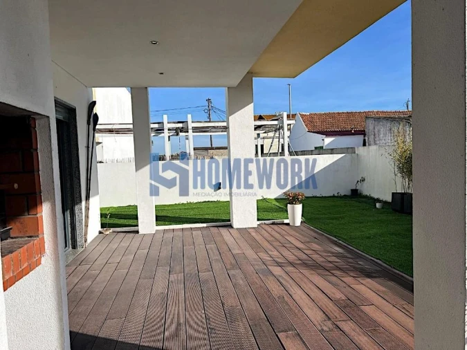 Moradia T4 para Venda em Santo Antonio da Charneca Foto 23