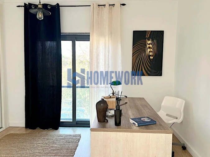 Moradia T4 para Venda em Santo Antonio da Charneca Foto 12