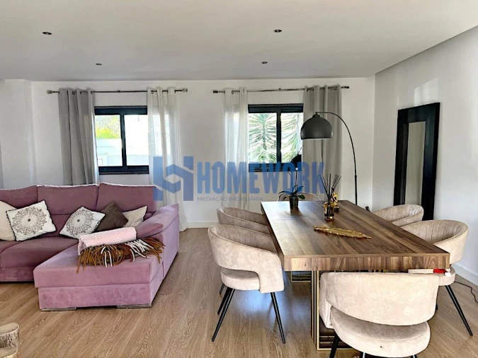 Moradia T4 para Venda em Santo Antonio da Charneca Foto 4