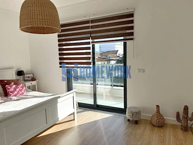 Moradia T4 para Venda em Santo Antonio da Charneca Foto 9