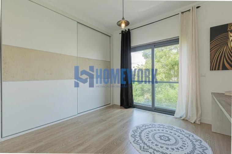 Moradia T4 para Venda em Santo Antonio da Charneca Foto 39