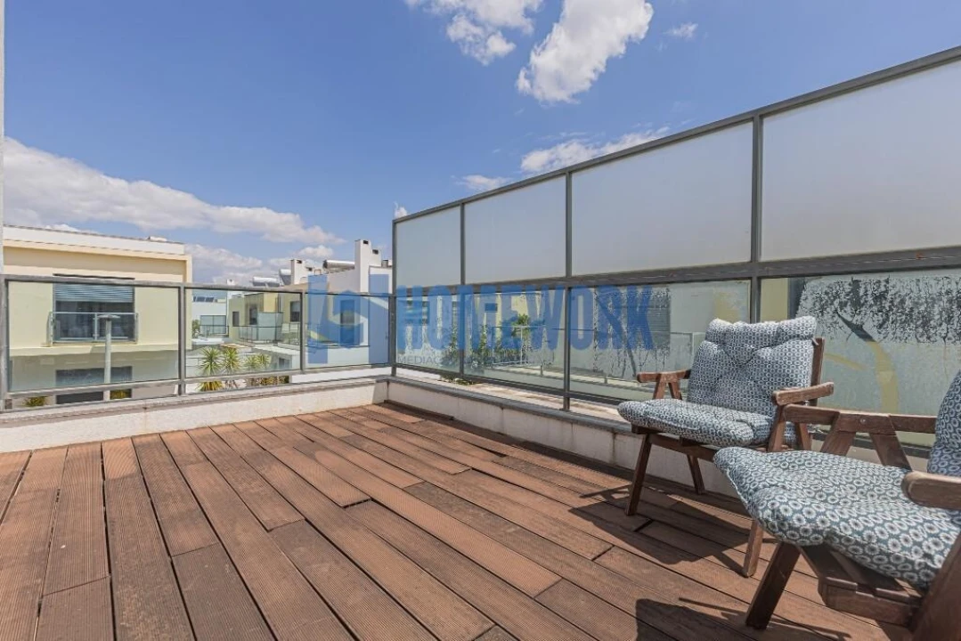 Moradia T4 para Venda em Santo Antonio da Charneca Foto 42