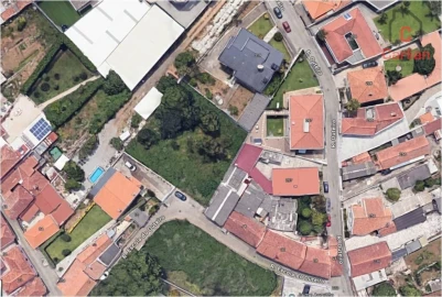 Terreno para Venda em Serzedo e Perosinho