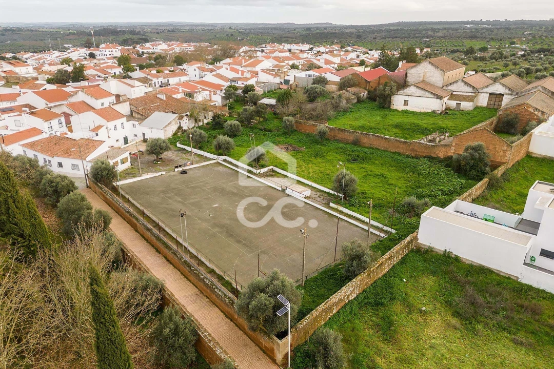 Moradia T7 para Venda em Portel Foto 3