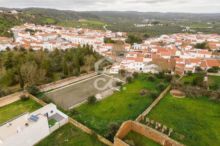 Moradia T7 para Venda em Portel Foto 38