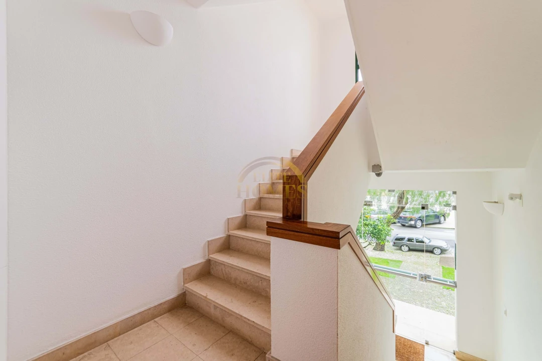 Apartamento T2 para Venda em Algés, Linda-A-Velha e Cruz Quebrada-Dafundo Foto 25