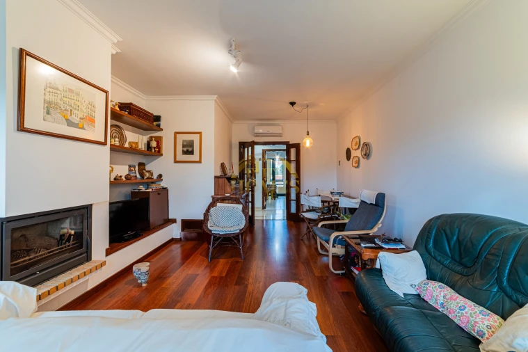 Apartamento T2 para Venda em Algés, Linda-A-Velha e Cruz Quebrada-Dafundo Foto 6