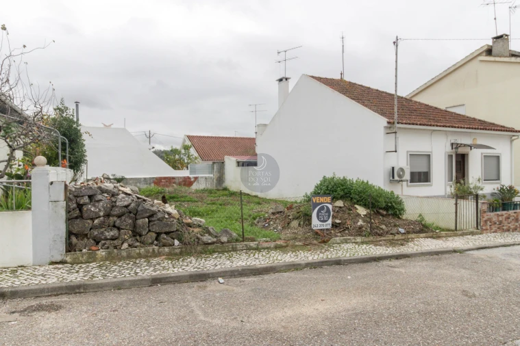 Terreno para Venda em Marvila, Ribeira Santarém, São Salvador, São Nicolau