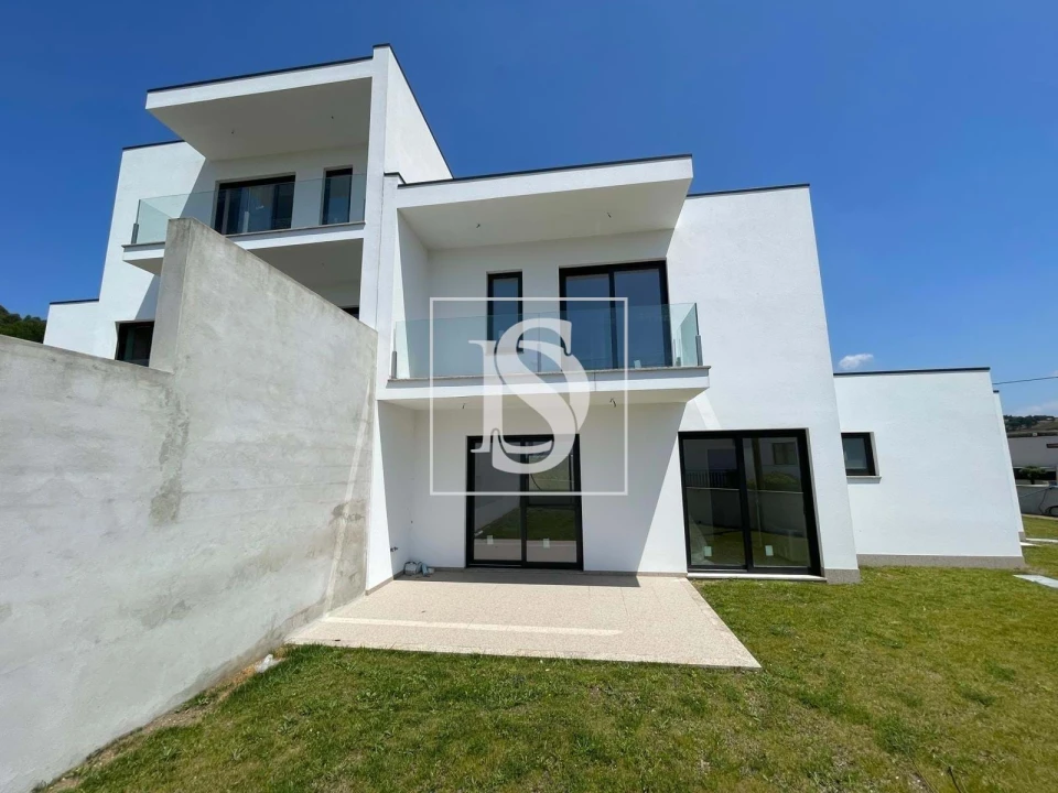 Moradia T3 para Venda em Lemenhe, Mouquim e Jesufrei Foto 24