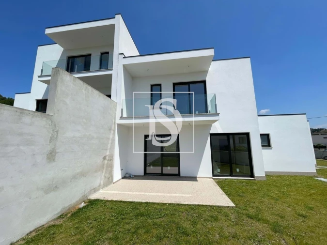 Moradia T3 para Venda em Lemenhe, Mouquim e Jesufrei Foto 24