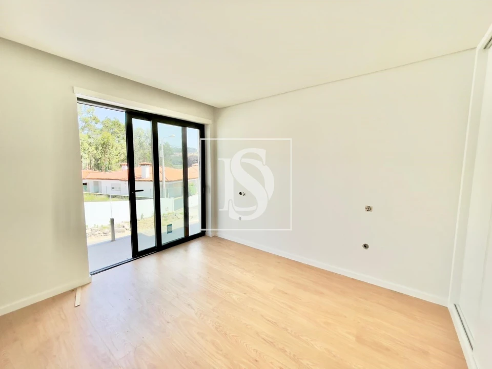 Moradia T3 para Venda em Lemenhe, Mouquim e Jesufrei Foto 11