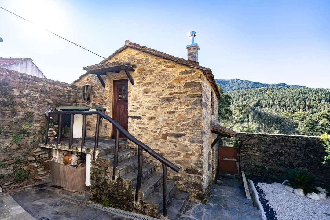 Moradia T3 para Venda em Gois Foto 10